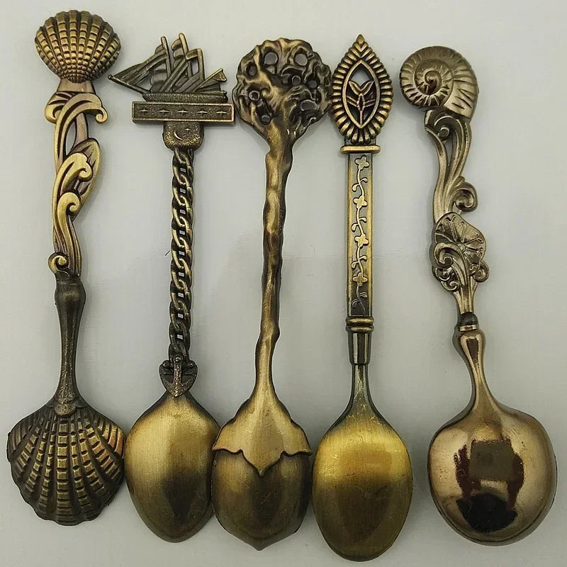 Vintage Gold Spoon & Fork Set (5PCS)